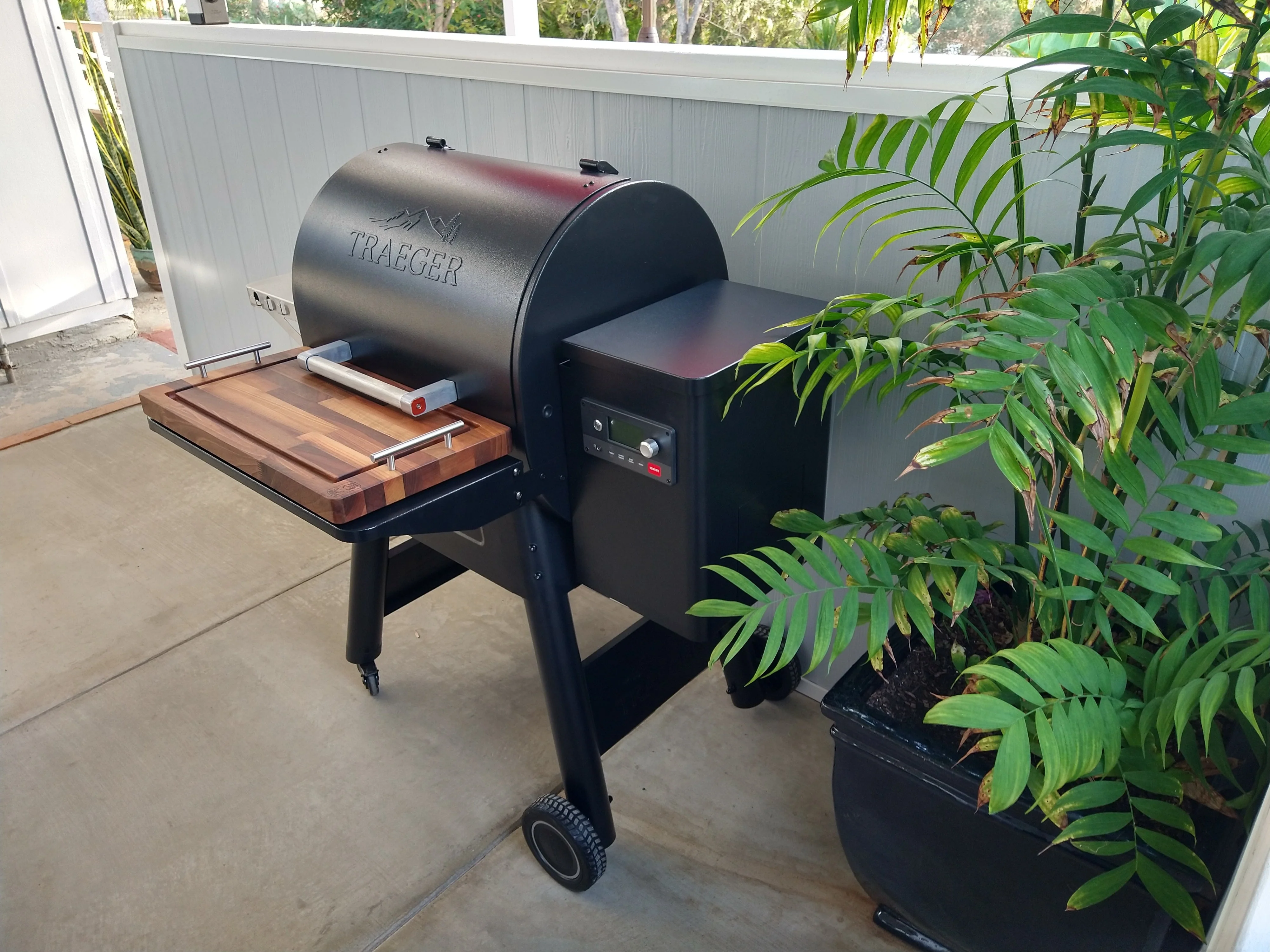 BBQ Boards®, Traeger Ironwood 650 Front Board - Image 10