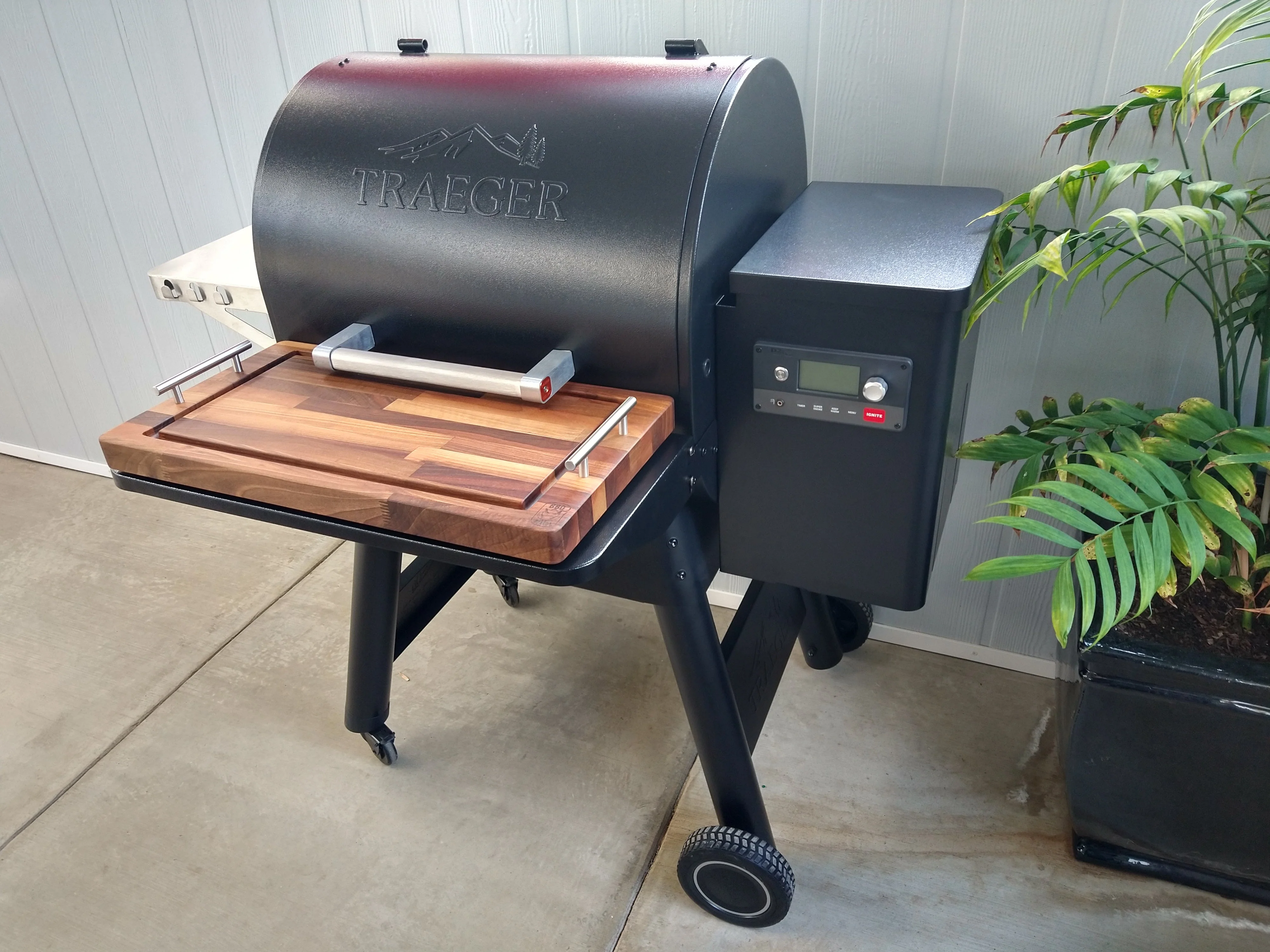 BBQ Boards®, Traeger Ironwood 650 Front Board - Image 3