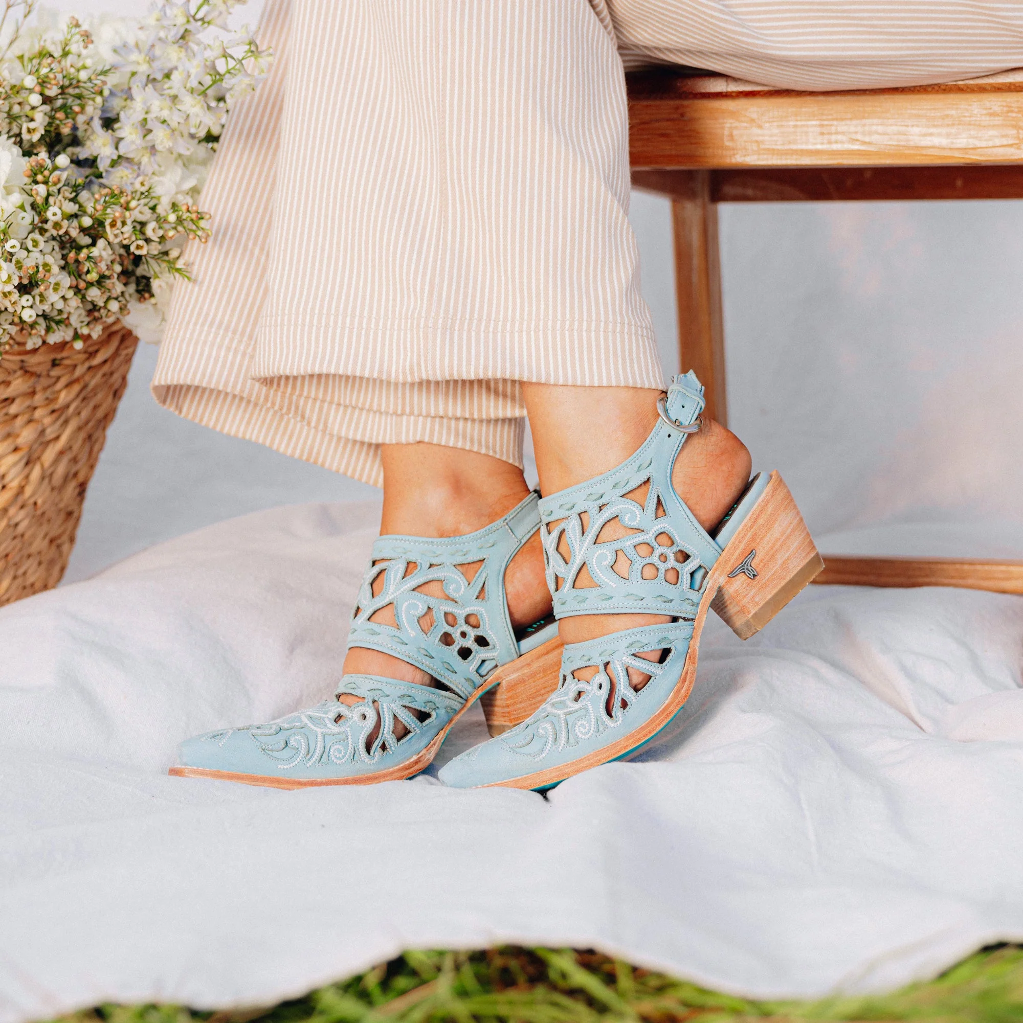 Robin Cut Out Slingback Mule - Powder Blue - Image 12