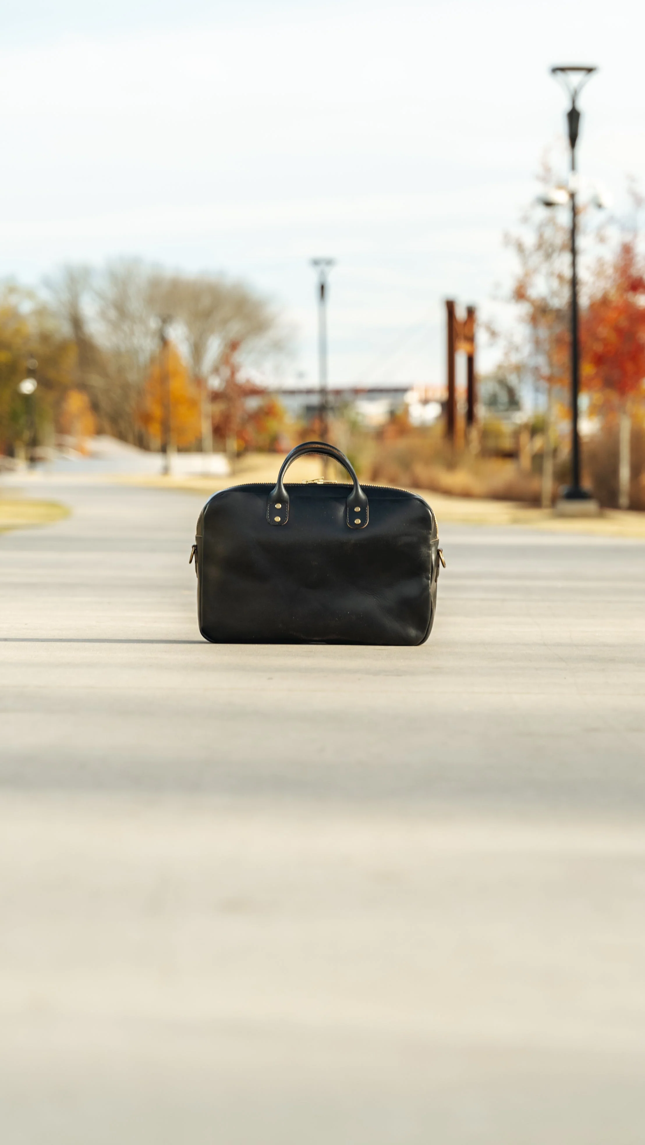Slim Briefcase in Horween Black Chromexcel - Image 10